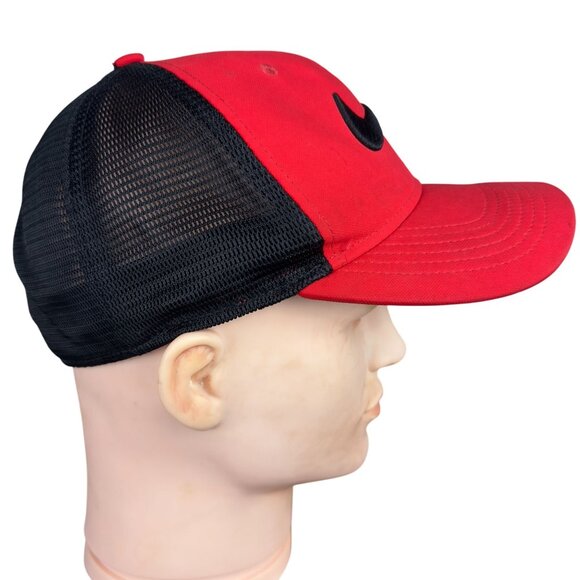 Nike Cap Adults 1 Size Red Black Classic 99 Dri-Fit Mesh Back Embroidered Swoosh - Picture 4 of 13